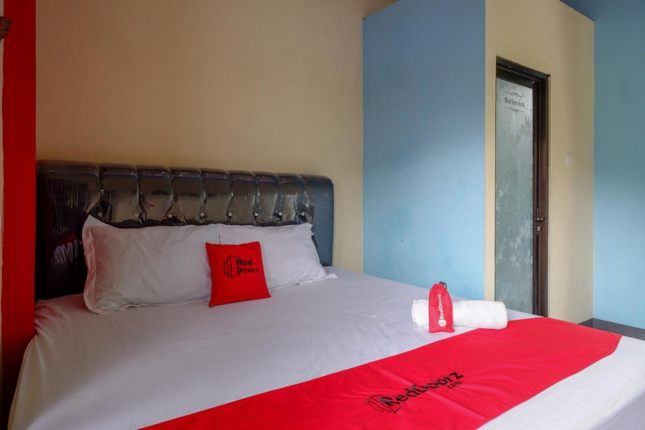 Reddoorz @ Gerbang Dieng Plateau Area Вонособо Екстериор снимка